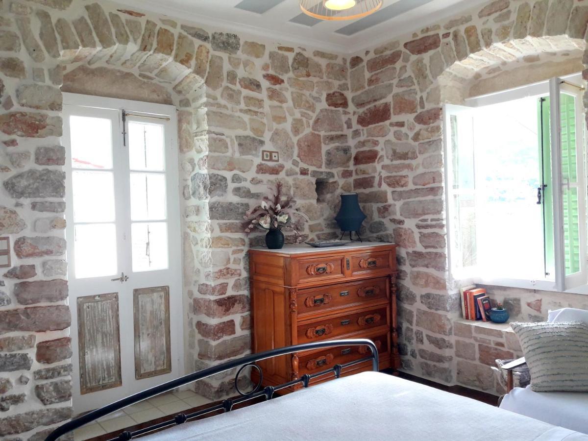 1836 Traditional House Vathy  Extérieur photo