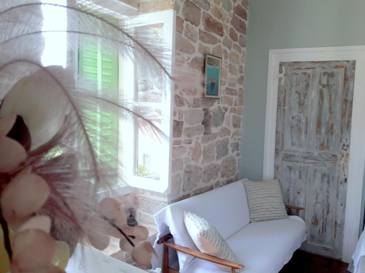 1836 Traditional House Vathy  Extérieur photo